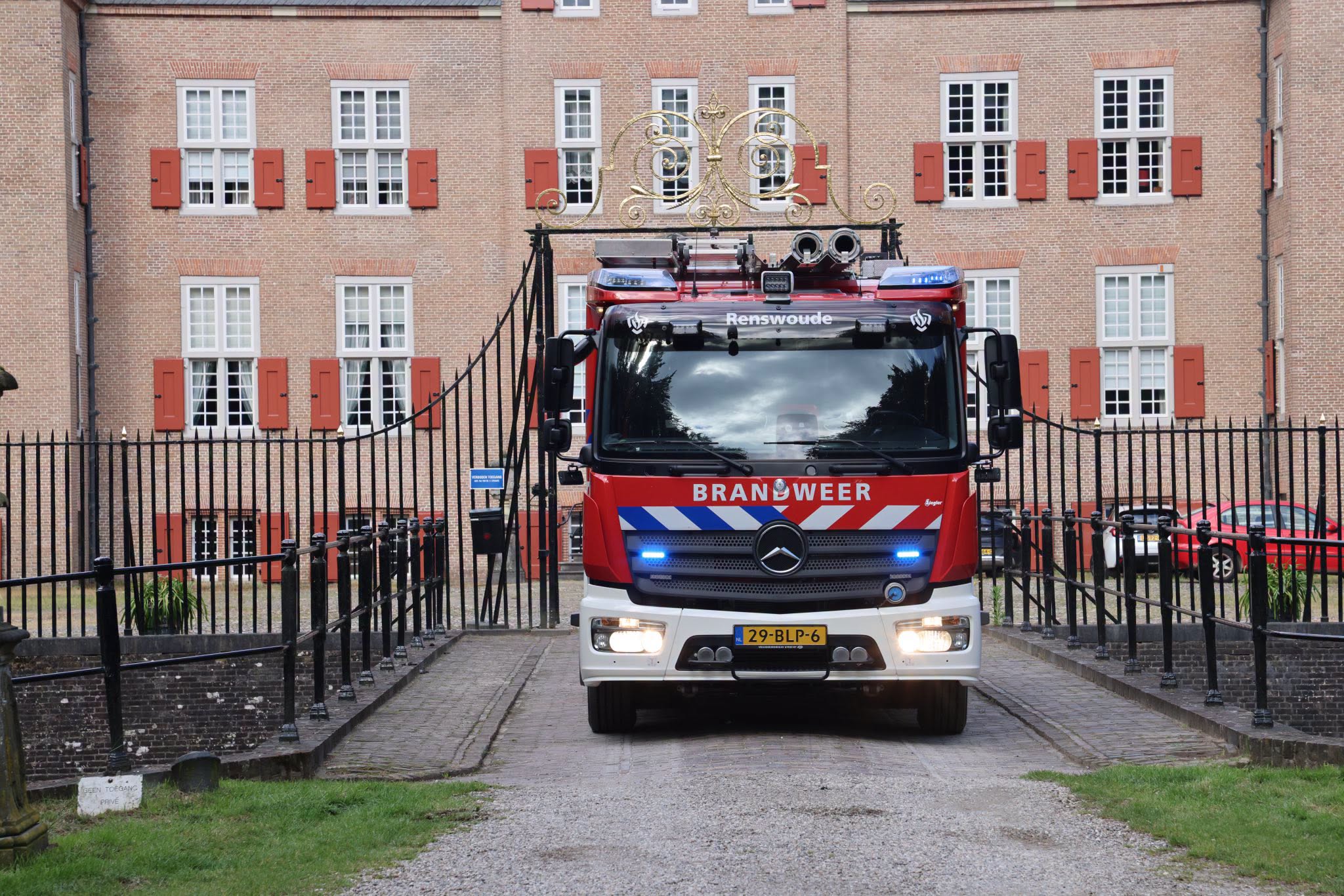 09-3034 van voren voor kasteel Renswoude